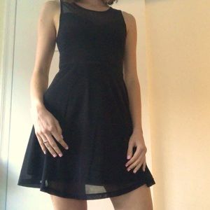 🌸 H&M black dress